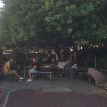 Planet Inn Backpackers Perth Esterno foto