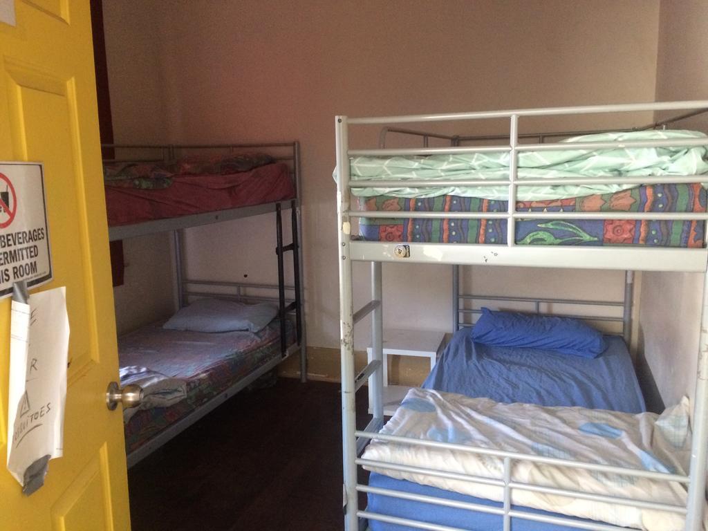 Planet Inn Backpackers Perth Esterno foto